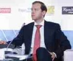 Минпромторг: рубль должен упасть